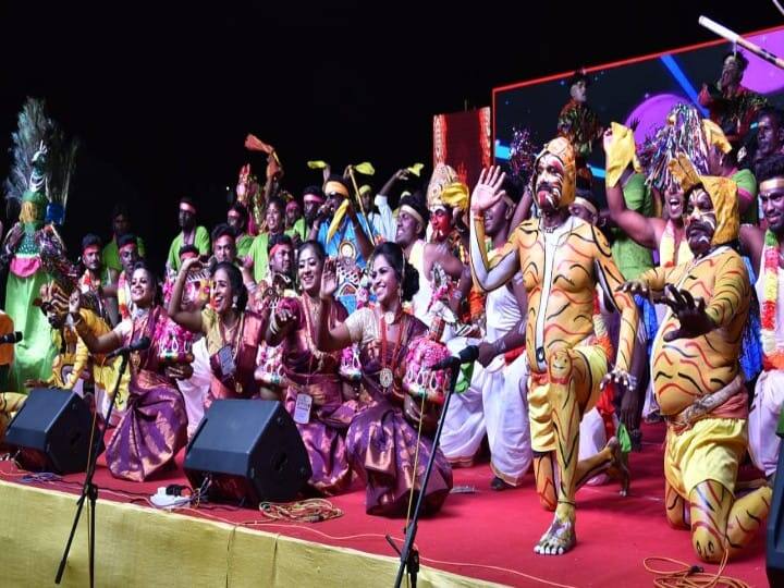 தமிழ்நாடு அரசின் கலை பண்பாட்டுதுறை சார்பாக மதுரை சங்கமம் நம்ம ஊரு திருவிழா மதுரை தமுக்கம் மைதானத்தில் சிறப்பாக துவங்கியது.