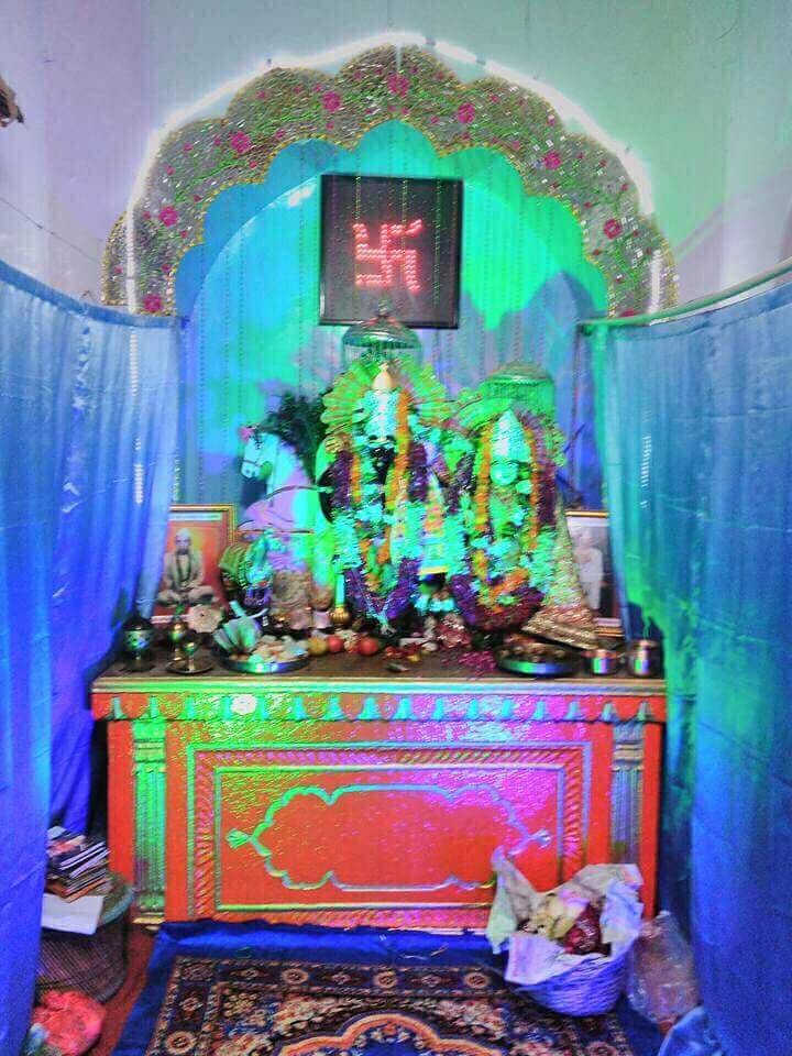 कल्कि धाम के संभल से कनेक्शन की अगर बात की जाए तो श्रीमद्भागवत महापुराण में इसका जिक्र कुछ इस तरह से है- सम्भल ग्राम मुख्यस्य, ब्राह्मणस्य महात्मनः। भवने विष्णु यशसः कल्किः प्रादुर्भविष्यति।। इसका मतलब है कि संभल गांव में विष्णयश नाम के एक ब्राह्मण होंगे और वो बड़े परोपकारी और बड़े धार्मिक होंगे. उस विष्णु भक्त ब्राह्मण के घर में ही कल्कि अवतार लेंगे.