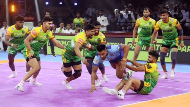 4. Bengal Warriors Vs Patna Pirates (102 points): 60-42 in PKL 10.     (Image Credit - prokabaddi.com)