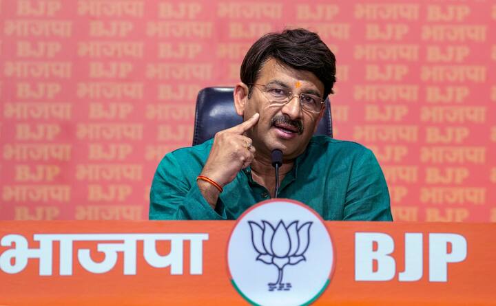 इसके साथ ही जब मनोज तिवारी से यह पूछा गया कि नीतीश कुमार के बीजेपी के साथ आने से क्या फायदा हुआ तो इस पर उन्होंने कहा कि नीतीश कुमार का पीएम मोदी के नेतृत्व में काम करने का जनादेश था.