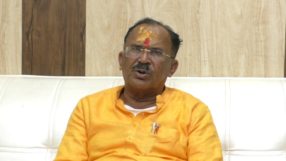 Rajasthan: महेंद्रजीत मालवीय के इस्तीफे पर विधानसभा अध्यक्ष बोले- 'दूसरी पार्टी में जाने का लोकतांत्रिक अधिकार है लेकिन...' Rajasthan Assembly Speaker Vasudev Devnani statement on Congress MLA Mahendrajeet Singh Joining BJP ann Rajasthan: महेंद्रजीत मालवीय के इस्तीफे पर विधानसभा अध्यक्ष बोले- 'दूसरी पार्टी में जाने का लोकतांत्रिक अधिकार है लेकिन...'