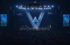 Anirudh Concert Photos : துபாயில் பிரம்மாண்டமாக நடந்த அனிருத்தின் ஹுக்கும் கான்செர்ட்!