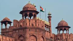 Farmers Protest: टूरिस्टों के लिए फिर से खोला गया लाल किला, जानिए क्यों किया गया था बंद?