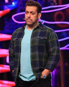 अक्षय कुमार ही नहीं शूटिंग के दौरान खतरे में पड़ चुकी हैं इन सटार्स की भी जान, लिस्ट में शामिल है बॉलीवुड के पठान का नाम