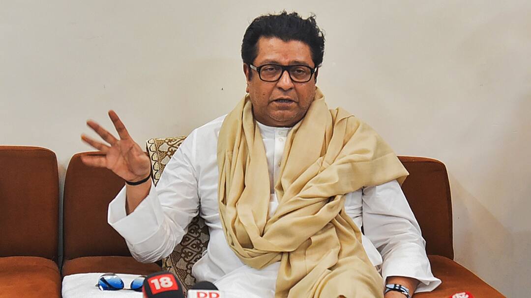 Raj Thackeray: राज ठाकरे के इस कदम से फिर सियासी अटकलें शुरू, जानें- अब ऐसा क्या हुआ? Raj Thackeray Will Joins NDA-MNS Alliance meeting with BJP Ashish Shelar before speculation Raj Thackeray: राज ठाकरे के इस कदम से फिर सियासी अटकलें शुरू, जानें- अब ऐसा क्या हुआ?