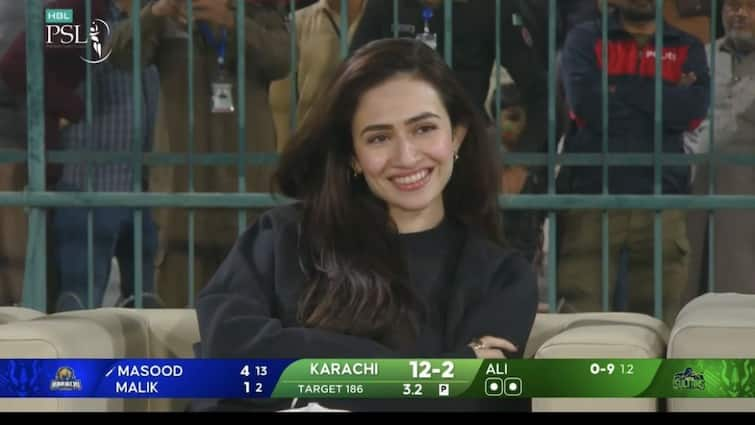 Sana Javed Cheers For Shoaib Malik During KK vs ML PSL 2024 Clash Viral Video Karachi Kings Multan Sultans