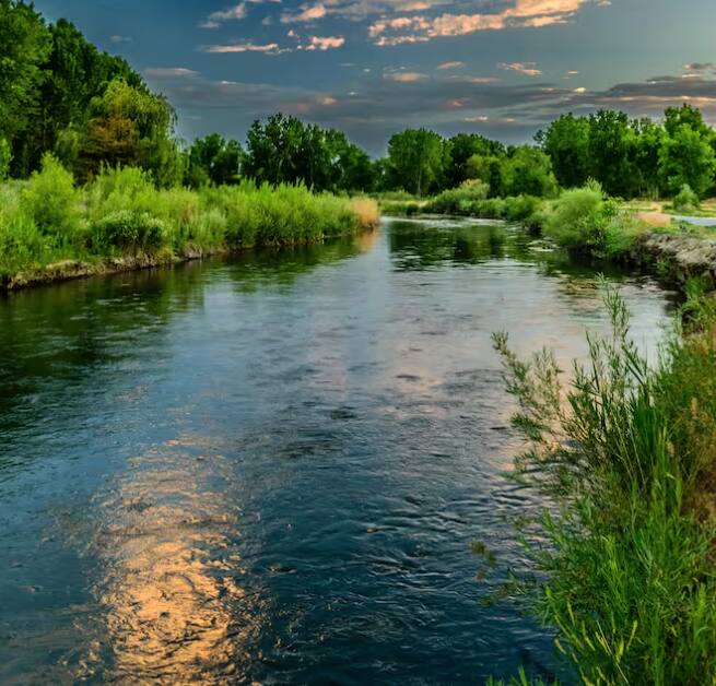 ਜੇਕਰ ਇਸ ਨਦੀ ਦੀ ਕੁੱਲ ਲੰਬਾਈ ਦੀ ਗੱਲ ਕਰੀਏ ਤਾਂ ਇਹ 2,900 ਕਿਲੋਮੀਟਰ ਹੈ। ਜੋ ਭਾਰਤ, ਚੀਨ, ਭੂਟਾਨ ਅਤੇ ਬੰਗਲਾਦੇਸ਼ ਵਿੱਚ ਵੀ ਵਗਦਾ ਹੈ।