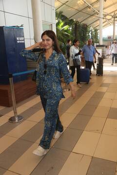 प्रिंटेड को-ऑर्ड सेट में  एयरपोर्ट पर स्पॉट हुईं भूमि पेडनेकर, नो मेकअप लुक में भी खूबसूरत लगीं एक्ट्रेस