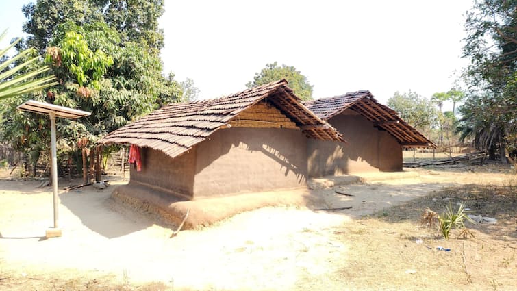 Sukma police entered in Naxalites head quarter in Purvarti village Chhattisgarh ann Chhattisgarh News: जंगलों के बीच बनाया हेड क्वार्टर, जानिए कौन-कौन सी सुविधाओं के बीच रहते हैं नक्सली