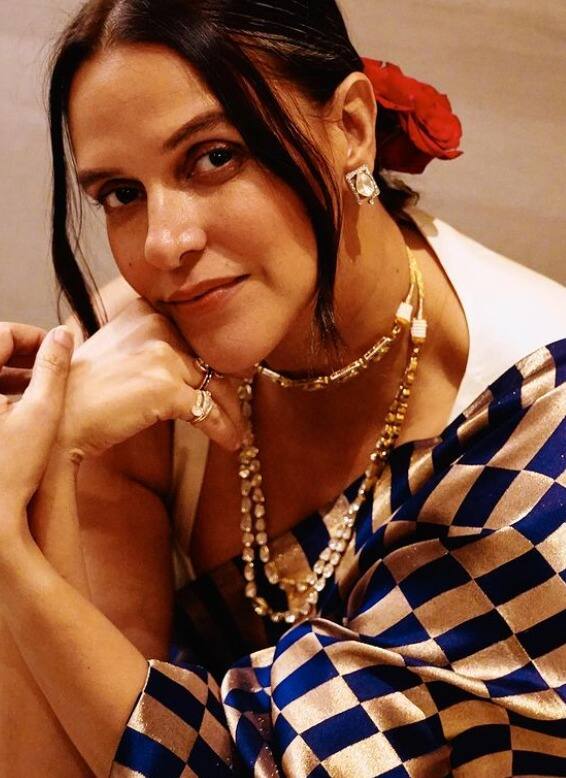 नेहा धूपिया- बॉलीवुड एक्ट्रेस नेहा धूपिया वैसे तो सोशल मीडिया पर खूब एक्टिव हैं. लेकिन पिछले लंबे समय से एक्ट्रेस फिल्मों से गायब चल रही हैं.