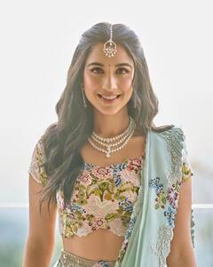 हीरे से लेकर सोने तक बेशकीमती जेवरों की मालकिन हैं अंबानी परिवार की औरतें, देखें कलेक्शन