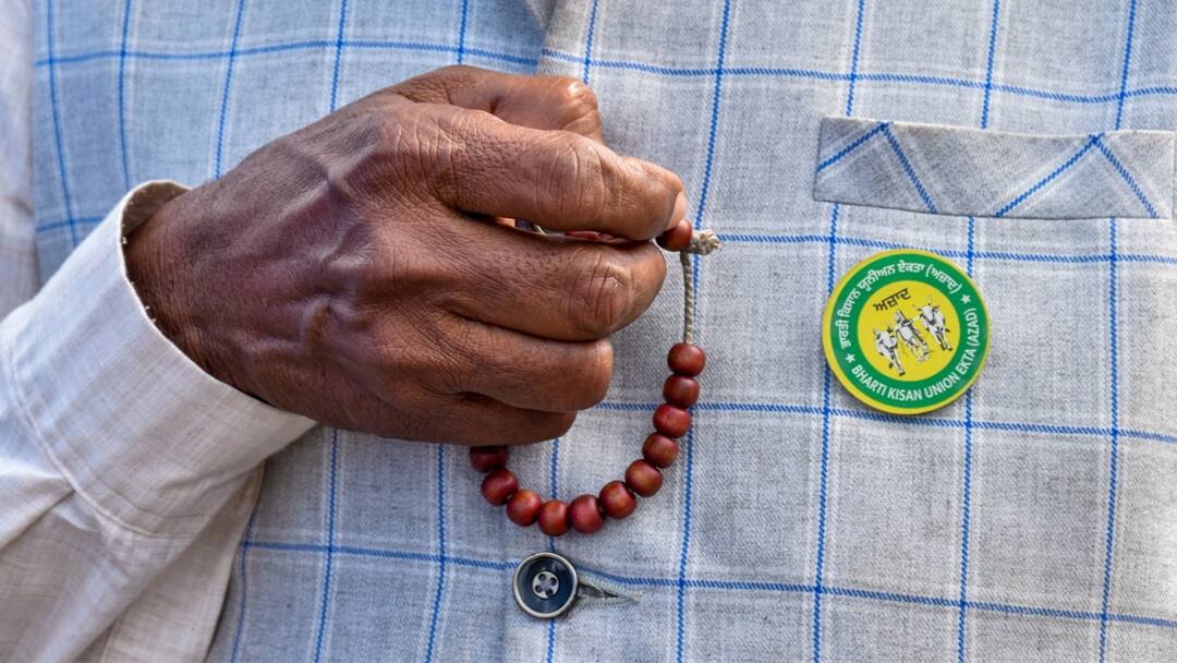 Punjab: पूर्व सीएम अमरिंदर सिंह के घर के बाहर प्रदर्शनकारी किसान की मौत, दिल का दौरा पड़ने से गई जान punjab a farmer protesting outside ex cm amarinder singhs house died of heart attack Punjab: पूर्व सीएम अमरिंदर सिंह के घर के बाहर प्रदर्शनकारी किसान की मौत, दिल का दौरा पड़ने से गई जान