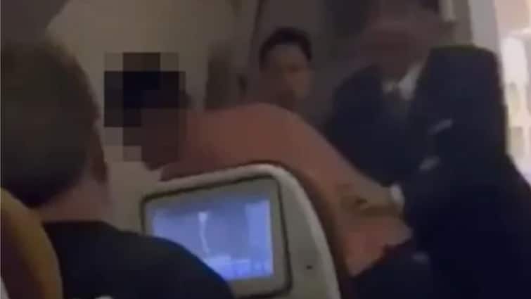 UK Passenger Aboard Thai Airways Flight Punches Air Steward In Face After 'Smashing' Up Toilet UK Passenger Aboard Thai Airways Flight Punches Air Steward In Face After 'Smashing' Up Toilet