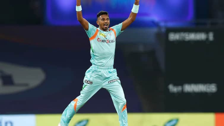 Kolkata Knight Riders name Dushmantha Chameera as replacement for Gus Atkinson IPL 2024 sports news IPL 2024: कोलकाता नाइट राइडर्स की टीम में हुआ बड़ा बदलाव, इस श्रीलंकाई गेंदबाज को बनाया हिस्सा