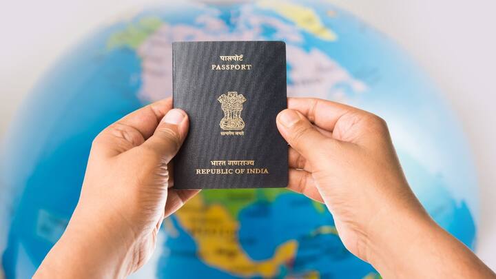 World Most Powerful Passports 2024 India Stands Below Maldives Saudi Arabia Passports: விசா இன்றி செல்ல உதவும் பவர்ஃபுல் பாஸ்போர்ட்டு: பரிதாப நிலையில் இந்தியா! மாலத்தீவோட மோசம்!