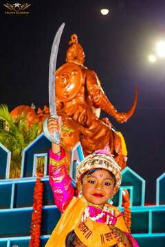 Shiv Jayanti 2024 : 'सोलापूर' शहरात शिवजयंती मोठ्या उत्साहात साजरी; भव्य 'पाळणा' सोहळा उत्साहात पार..