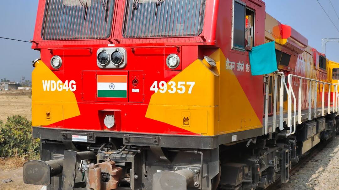 RRB ALP Jobs 2024: इंडियन रेलवे में निकली असिस्टेंट लोको पायलट के 5 हजार से ज्यादा पदों पर वैकेंसी, आज है अप्लाई करने का लास्ट चांस RRB ALP Recruitment 2024 apply for 5996 posts at rrbcdg.gov.in Railway Jobs 2024 RRB ALP Jobs 2024: इंडियन रेलवे में निकली असिस्टेंट लोको पायलट के 5 हजार से ज्यादा पदों पर वैकेंसी, आज है अप्लाई करने का लास्ट चांस