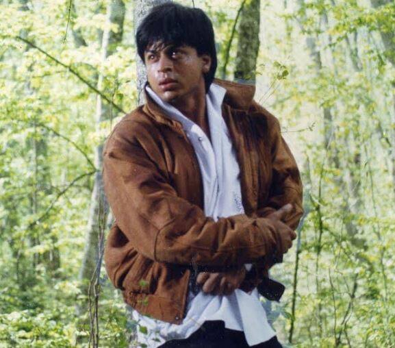 साल 1993 में यश चोपड़ा की फिल्म डर रिलीज हुई जो बॉक्स ऑफिस पर सफल रही. इस फिल्म में यश चोपड़ा ने सनी देओल, जूही चावला के साथ आमिर खान को लेना चाहा था लेकिन ऐसा हो नहीं पाया. आमिर रोमांटिक एक्टर थे इसलिए 'डर' को मना कर दिया और ये फिल्म शाहरुख खान को मिल गई.