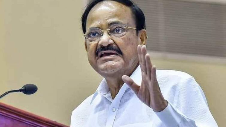 Venkaiah Naidu comment on present political leaders Venkaiah Naidu: బూతులు మాట్లాడే నేతలకు 'బూత్' లోనే సమాధానం చెప్పండి: వెంకయ్య నాయుడు