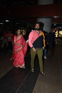 Rakul -Jackky Wedding Updates: जैकी-रकुल की शादी में शामिल होने के लिए मां के साथ गोवा पहुंचे रितेश देशमुख, गोवा एयरपोर्ट पर हुए स्पॉट