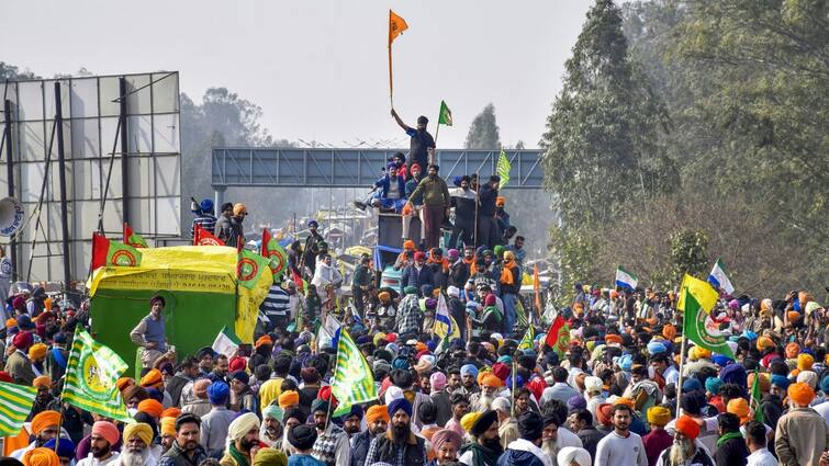 Delhi Chalo March Latest Update Government Temporarily Blocks 177 Social Media Accounts and Web Links Linked to Farmers Protest Govt Temporarily Blocks 177 Social Media Accounts, Web Links Related To Farmers' Protest: Report