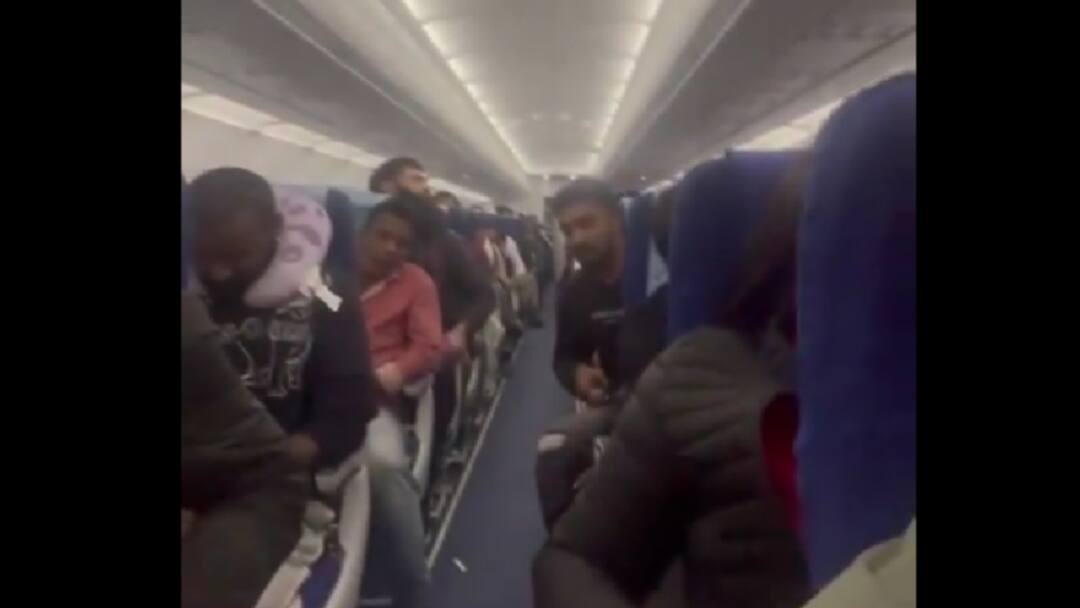 IndiGo Delhi Flight 6E6125 Hits Turbulence Due To Heavy Rainfall Lands Safely Destination Srinagar IndiGo Delhi-Srinagar Flight Face Turbulence Due To Rainfall — WATCH