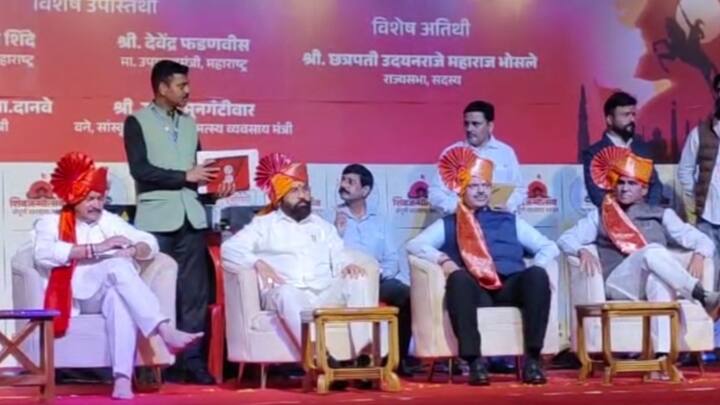 Agra news Chhatrapati Shivaji Maharaj birth anniversary will celebrated maharashtra cm Eknath Shinde and deputy cm Devendra Fadnavis participated ann Agra News: आगरा किला में मना शिवाजी महाराज का जन्मोत्सव, महाराष्ट्र के सीएम एकनाथ शिंदे ने बताया नेशनल हीरो