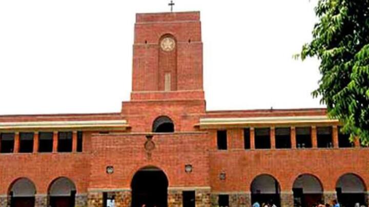 St. Stephen's College Notice to students for not attending morning prayer Delhi University will not be able to take exam ann St. Stephen's College: DU के सेंट स्टीफेंस कॉलेज में मॉर्निंग प्रेयर में शामिल न होने पर 100 छात्रों पर एक्शन, नहीं दे सकेंगे परीक्षा