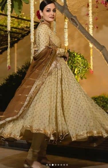 ਦੀਆ ਮਿਰਜ਼ਾ ਦੀ ਟ੍ਰੈਡਿਸ਼ਨਲ ਲੁੱਕ ਨੇ ਜਿੱਤਿਆ ਫੈਨਜ਼ ਦਾ ਦਿਲ