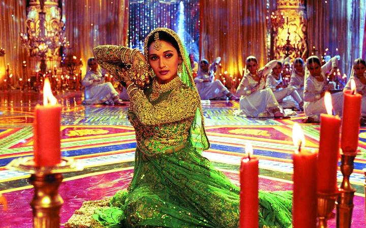 वहीं चंद्रमुखी के कोठे को बनाने में 12 करोड़ रुपये सगे थे. साल 2002 में आई ये फिल्म सुपरहिट साबित हुई थी.