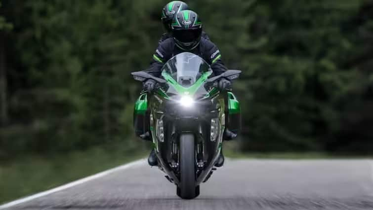 kawasaki revealed the teaser of their ninja 500 it will be launch soon Kawasaki Ninja 500 ਦਾ ਟੀਜ਼ਰ ਰਿਲੀਜ਼, ਜਲਦ ਹੀ ਬਾਜ਼ਾਰ 'ਚ ਹੋ ਸਕਦੀ ਹੈ ਲਾਂਚ