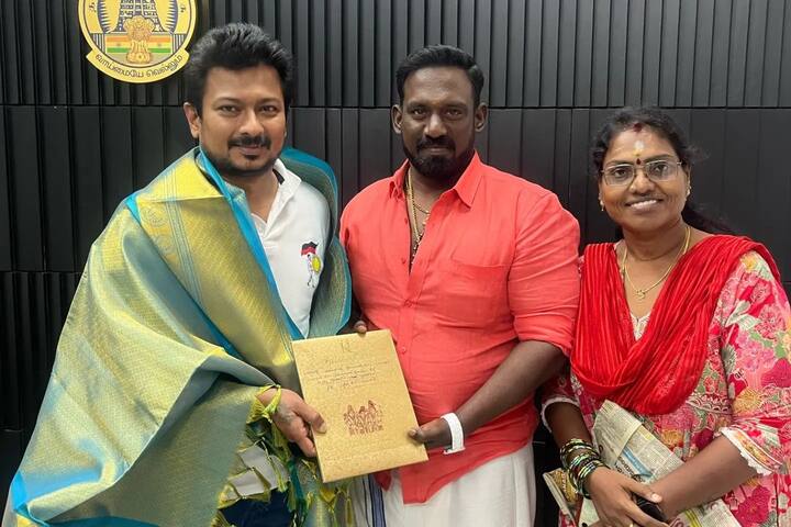 தமிழக விளையாட்டுத்துறை அமைச்சர் உதயநிதி ஸ்டாலினுடன் ரோபோ ஷங்கர் - பிரியங்கா ஷங்கர்