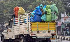 Weather Update Today: વરસાદ અને હિમવર્ષાથી વાતાવરણ બગાડ્યું! આ વિસ્તારમાં ભારે વરસાદની આગાહી