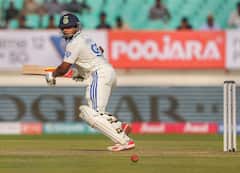 सरफराज़ खान की जर्सी नंबर में छिपा है उनके पिता का नाम