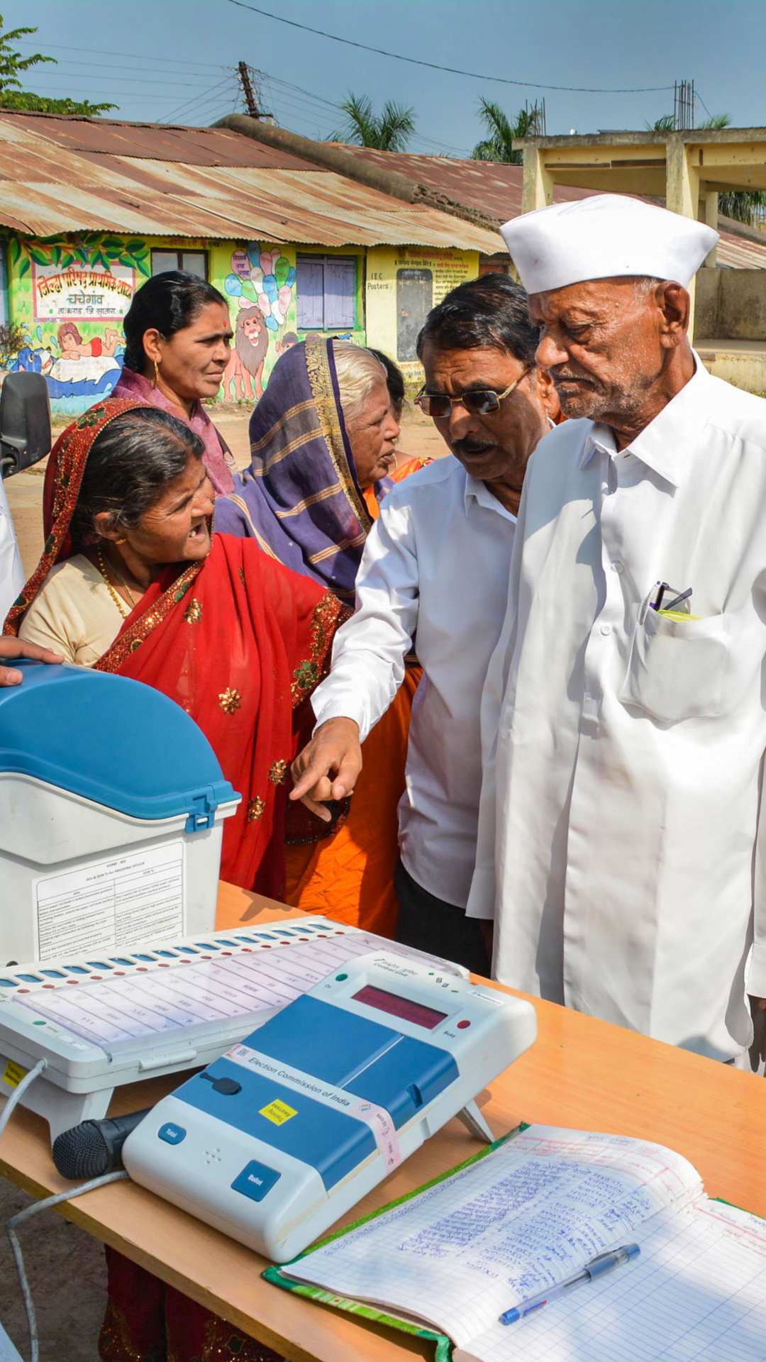 इन चुनावों में जनता