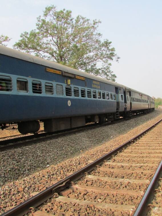 एक बार में कितनी बुक करा सकते हैं तत्काल ट्रेन टिकट