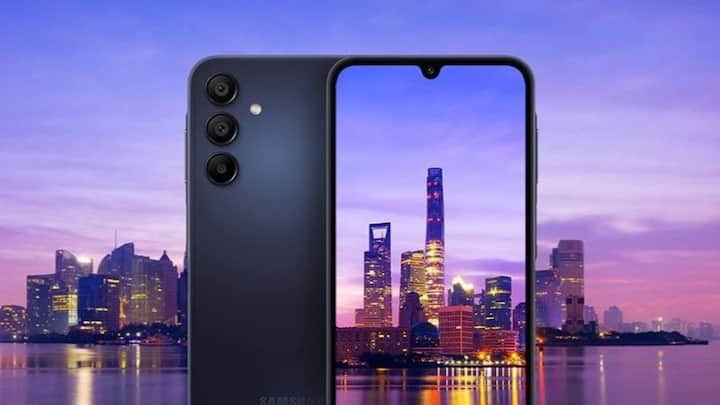 इस लिस्ट में चौथे स्मार्टफोन का नाम Samsung Galaxy A15 5G है. इस फोन में यूज़र्स को 6.5 इंच की फुल एचडी प्लस स्क्रीन दी गई है. फोन में प्रोसेसर के लिए MediaTek Dimensity 6100 चिपसेट का सपोर्ट दिया गया है. फोन के पिछले हिस्से का मेन कैमरा 50MP का है. इस फोन में सेल्फी और वीडियो कॉलिंग के लिए 13MP का फ्रंट कैमरा दिया गया है. इस फोन में 25W फास्ट चार्जिंग सपोर्ट के साथ 5000mAh की बैटरी भी दी गई है.