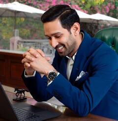 विक्रांत मैसी ने एक्टिंग के लिए 35 लाख महीने की छोड़ी थी जॉब, '12वीं फेल' एक्टर अब कितनी वसूलते हैं फीस