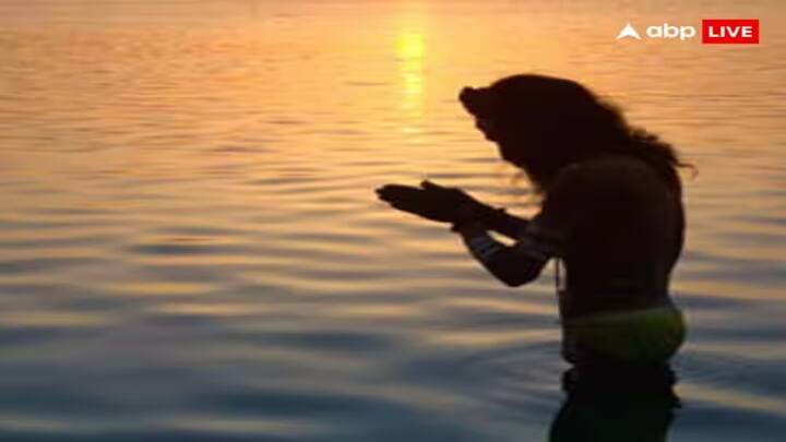 આ દિવસે ફળ, ગોળ, ઘી, વસ્ત્ર અને અનાજનું દાન કરો. આ દિવસે જરૂરિયાતમંદોને જરૂરી વસ્તુઓ આપો અને બ્રાહ્મણોને ભોજન કરાવો અને તેમના આશીર્વાદ લો.