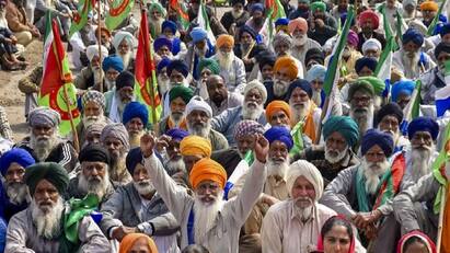 Farmers Protest: over 2,000 tractor-trollies set to move towards Delhi from Shambhu Farmers Protest: આજે ફરીથી દિલ્હી તરફ ખેડૂતોની કૂચ, પંજાબના DGPએ આપ્યા રોકવાના આદેશ
