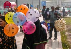 एक झटके में मिल जाएंगे 50 हजार रुपये, बिना गारंटी के लोन दे रही है सरकार