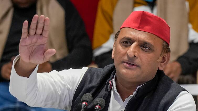 lok sabha election 2024 up Akhilesh Yadav statement on Congress after finalizing talks on alliance in UP Lok Sabha Election 2024: गठबंधन पर बात फाइनल होने के बाद राहुल गांधी की यात्रा पर बोले अखिलेश यादव, जानें- क्या कहा?