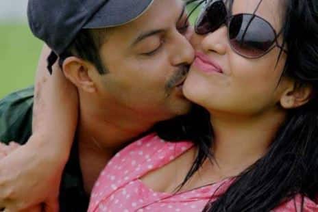 'भाबीजी घर पर हैं' की पॉपुलर एक्ट्रेस शुभांगी अत्रे ने कुछ समय पहले ही अपने पति पियूष पूरे के साथ अलगाव का ऐलान किया. इस साल इन्होंने तलाक ले लिया और हिंदुस्तान टाइम्स को एक्ट्रेस ने कंफर्म करते हुए अपने अलग होने की खबर दी.