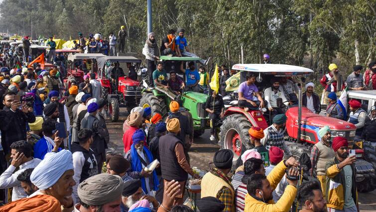 Farmers Armed With Gas Masks, Gloves, Safety Suit As They Resume March To Delhi: Watch