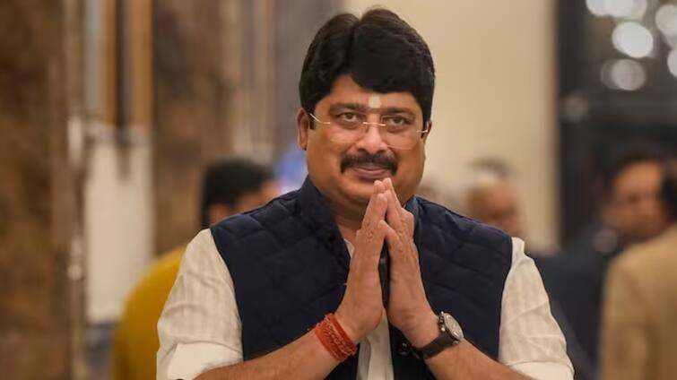 Lok sabha Election 2024 Raja Bhaiya campaign for BJP in Pratapgarh today Lok Sabha Elections 2024: यूपी में बड़े ऐलान की तैयारी, BJP के मंच पर दिखेंगे राजा भैया, यहां होगी रैली!