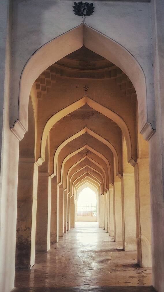 मुगल शब्द का सही अर्थ क्या है?