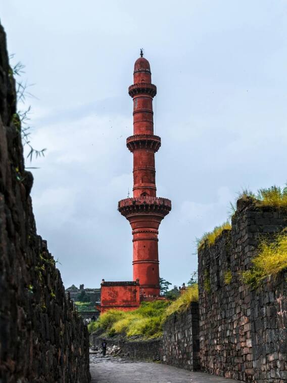 छत्रपति शिवाजी से जुड़े हैं महाराष्ट्र के ये किले