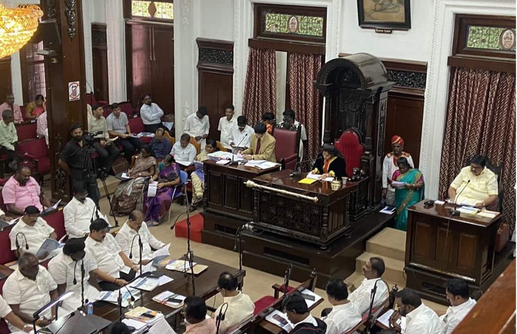 Chennai Budget: STEM பயிற்சி, சிசிடிவி கேமராக்கள், தொழிற்பயிற்சி: மாநகராட்சி பட்ஜெட்டில் பள்ளிகளுக்கு வாரி வழங்கிய மேயர் பிரியா