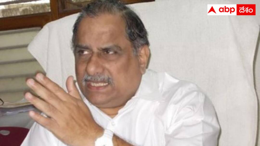 Pawan Kalyan not interested in meeting Mudragada Mudragada: కలిసేందుకు ఆసక్తి చూపని పవన్ కల్యాణ్ - ముద్రగడకు దారేది ?