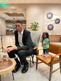 Sultan Kösen & Jyoti Amge : जगातील सर्वात उंच पुरुष सर्वात कमी उंचीच्या ज्योती आमगेच्या भेटीला!